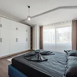 The Center Penthouse By Ps Appartamento