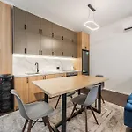 The Center Penthouse By Ps Appartamento Durrës