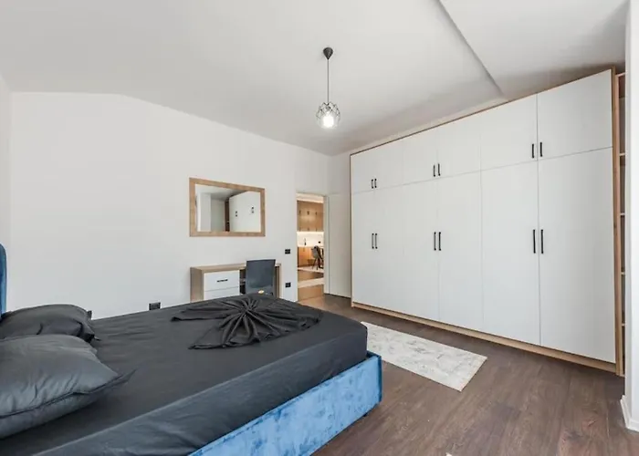 Appartement The Center Penthouse By Ps Durrës