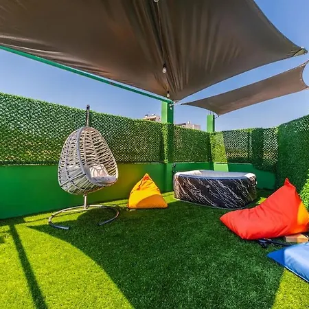 The Center Penthouse By Ps Apartmán