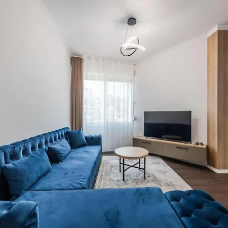 The Center Penthouse By Ps Durrës