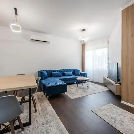 아파트 The Center Penthouse By Ps Durrës