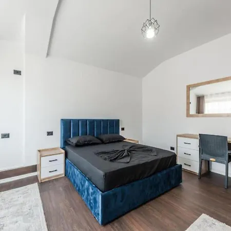 The Center Penthouse By Ps Durrës