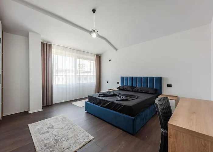 The Center Penthouse By Ps Apartment