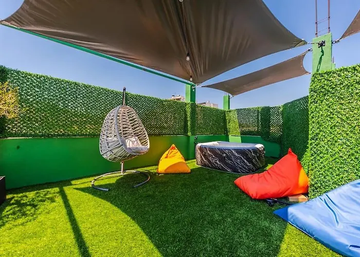The Center Penthouse By Ps Apartment