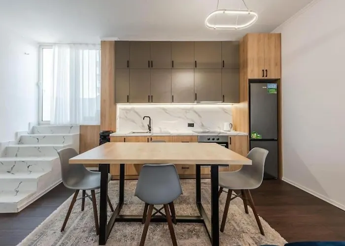 The Center Penthouse By Ps Apartment *
