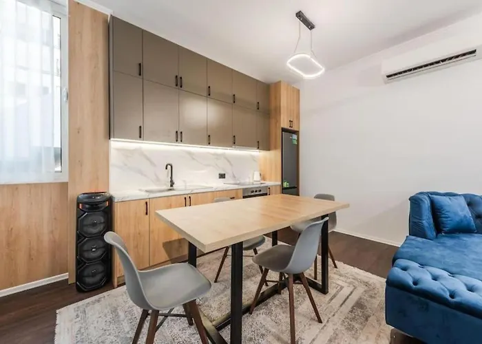 The Center Penthouse By Ps Durrës